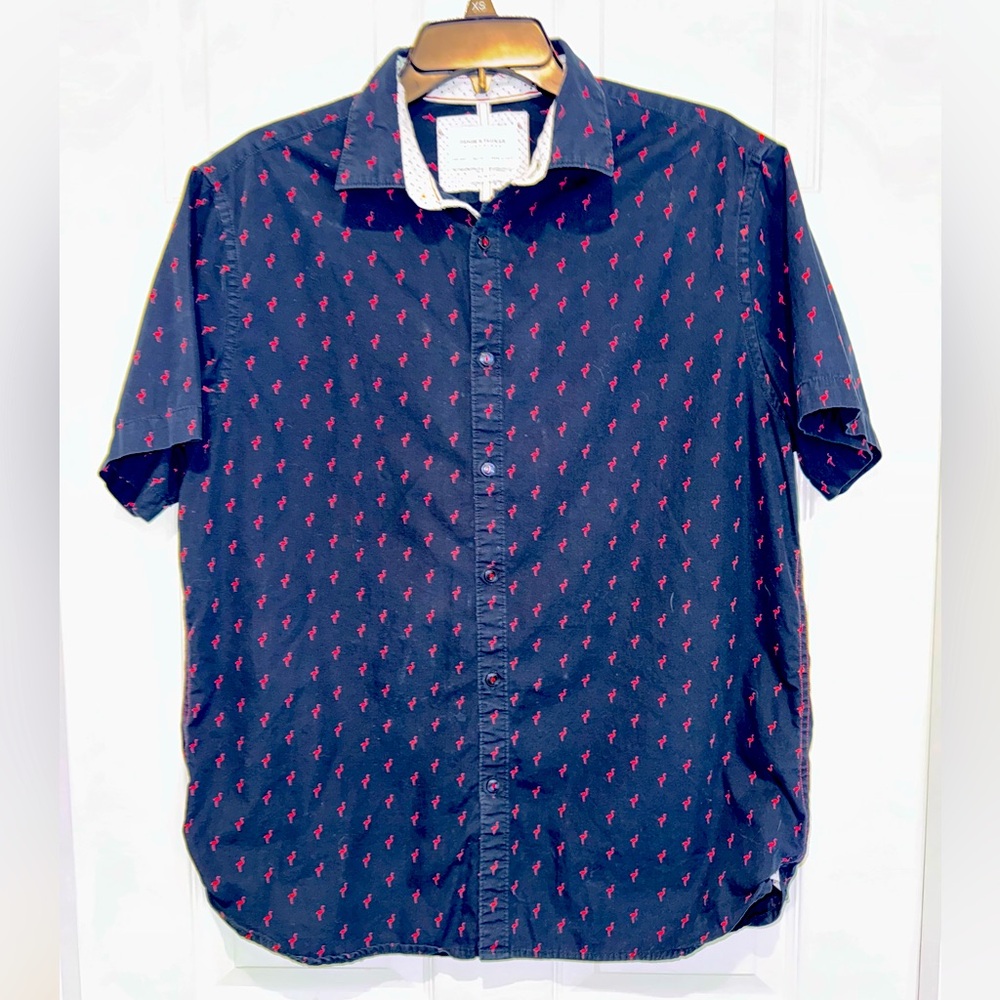 Denim & Flower Blue with Pink Flamingos Casual Button Down Shirt. Size L
